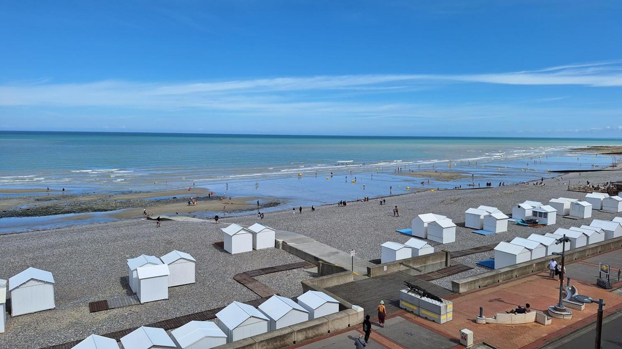 Charmant Appartement Avec Vue Face Mer Imprenable Мер-ле-Бен Экстерьер фото